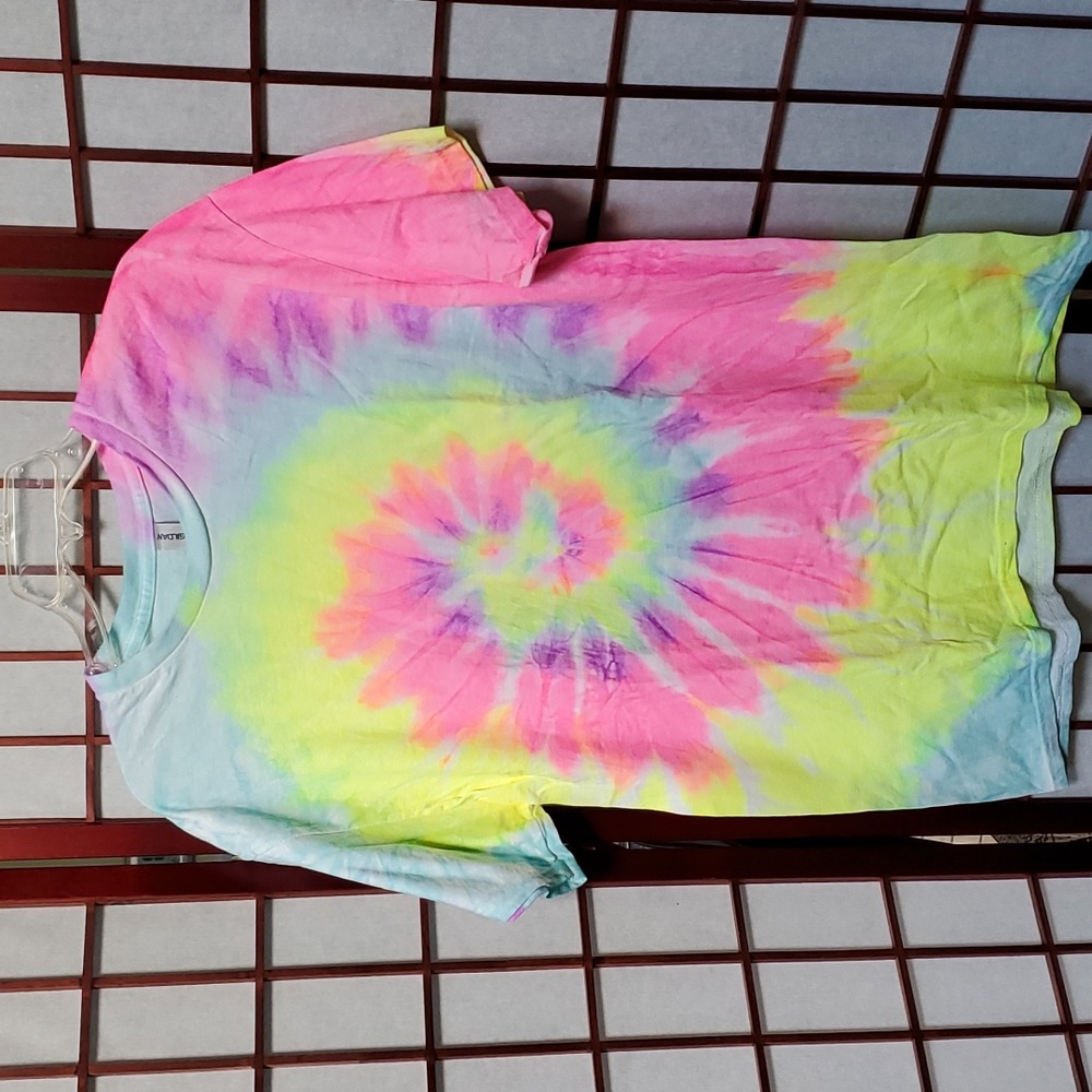 EUC tie dye t-shirt